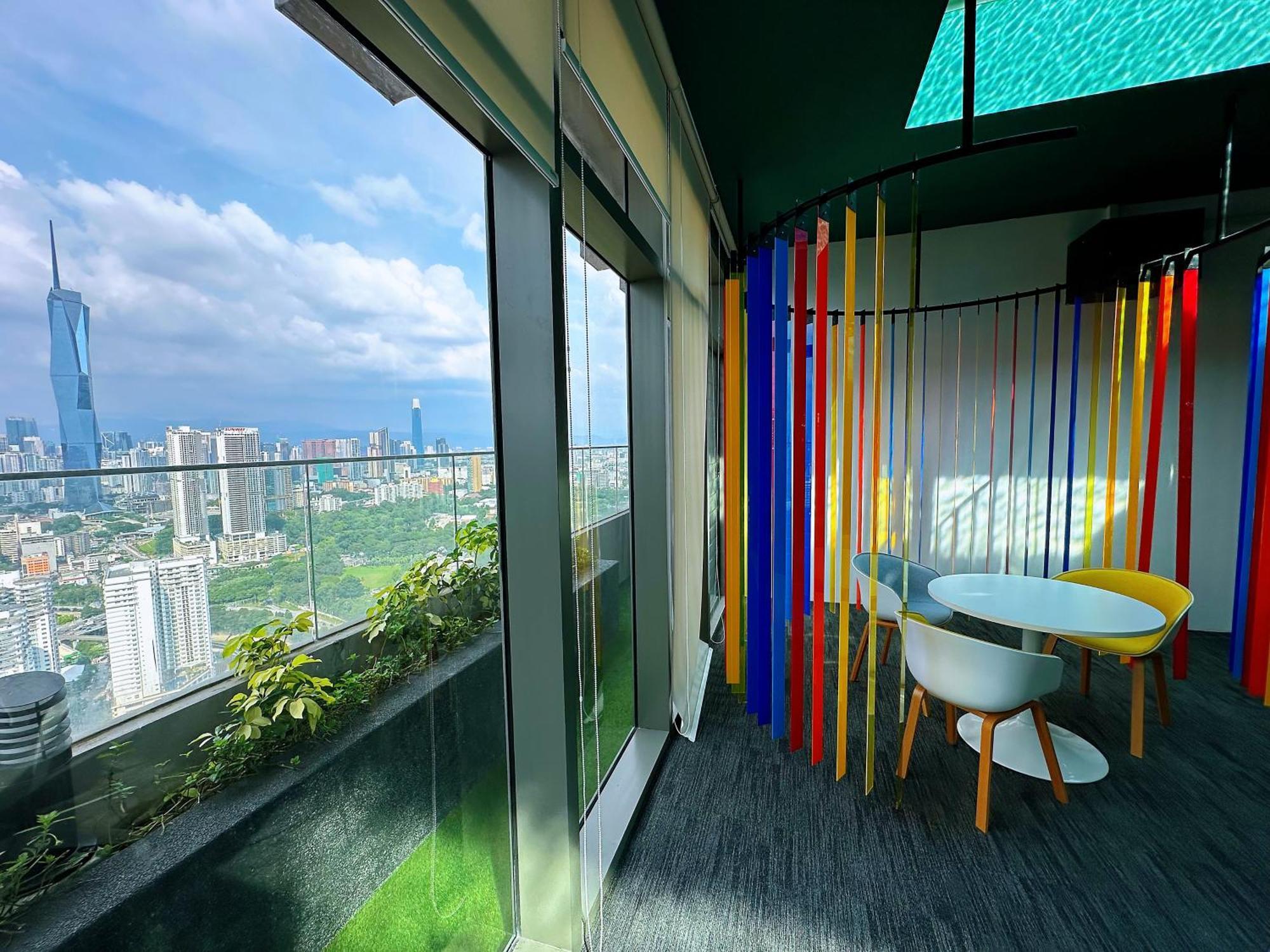 Apartment Kl Sentral Monorail 4 Pax Kuala Lumpur, Sky Pool Family Merdeka 118 View *